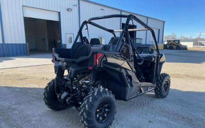 2025 Can-Am Maverick Trail DPS 700