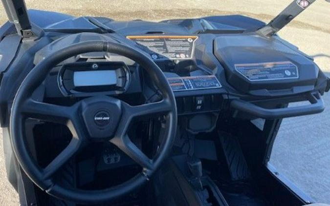 2025 Can-Am Maverick Trail DPS 700