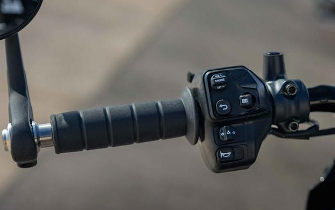 2026 Indian 101 Scout Black Crystal With Super Graphite