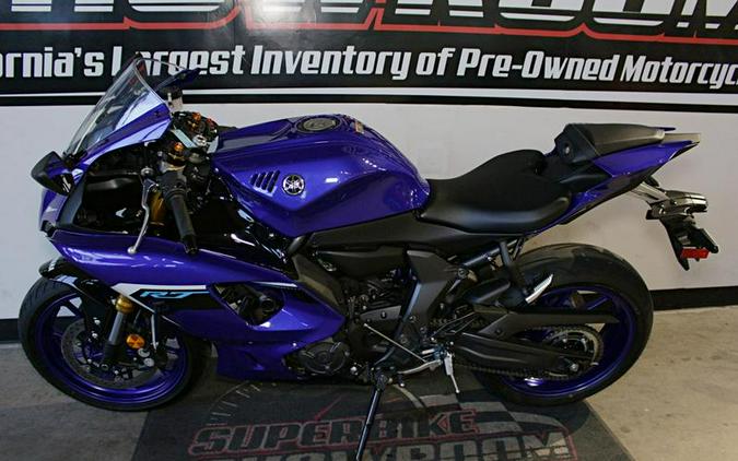 2025 Yamaha YZF-R7