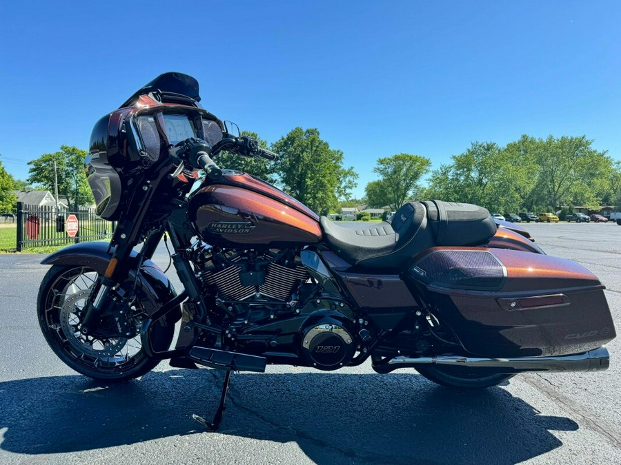 FLHXSE 2024 CVO™ Street Glide®