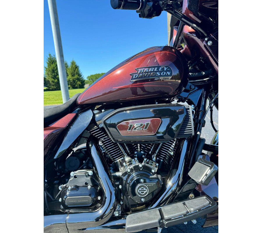 FLHXSE 2024 CVO™ Street Glide®