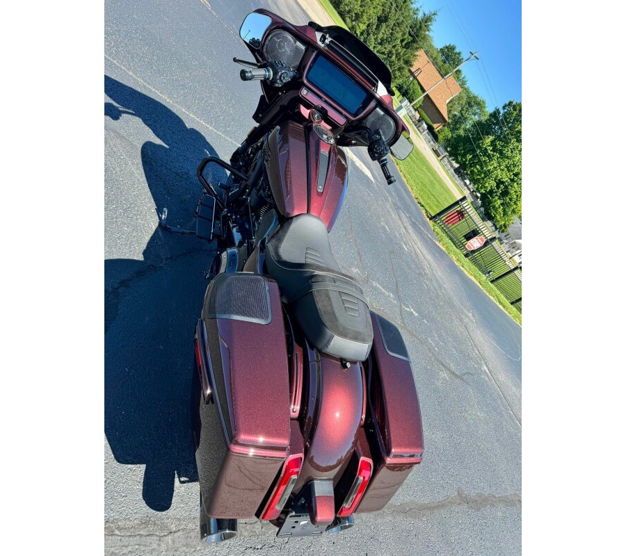 FLHXSE 2024 CVO™ Street Glide®