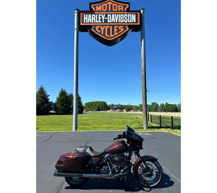 FLHXSE 2024 CVO™ Street Glide®