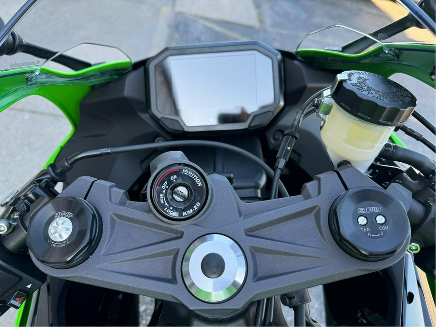 2025 Kawasaki Ninja ZX-6R KRT Edition ABS