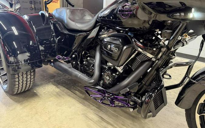 2023 Harley-Davidson® FLTRT - Road Glide® 3