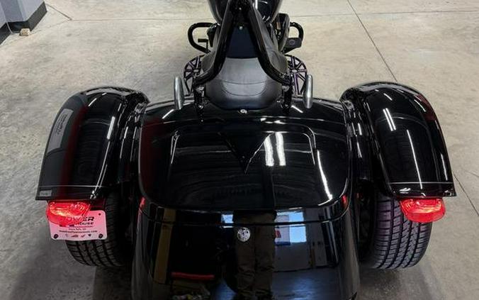 2023 Harley-Davidson® FLTRT - Road Glide® 3