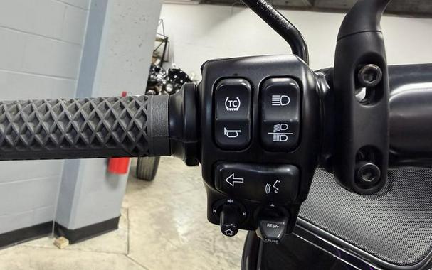 2023 Harley-Davidson® FLTRT - Road Glide® 3