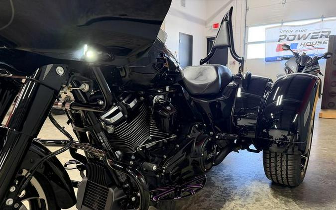 2023 Harley-Davidson® FLTRT - Road Glide® 3