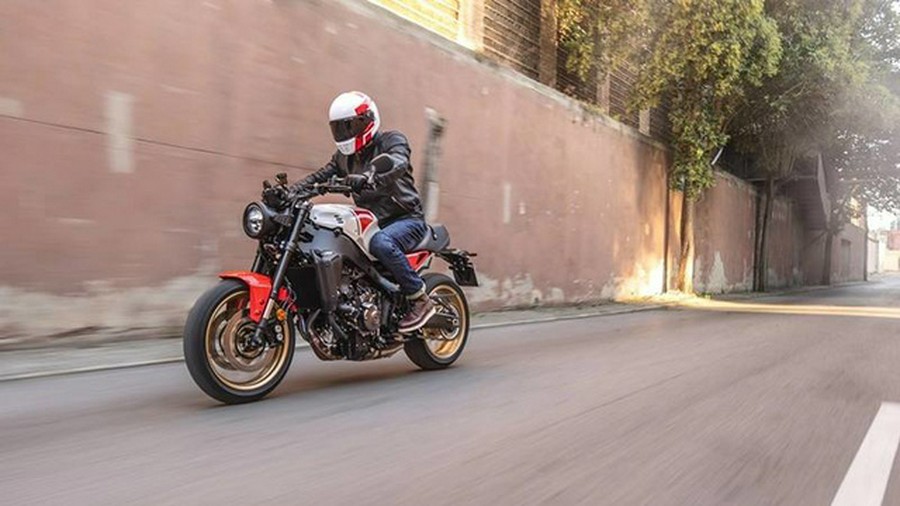 2026 Yamaha XSR900 CA