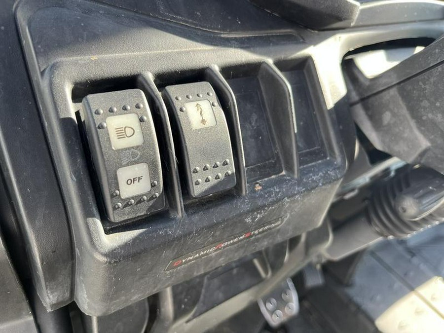 2017 Can-Am® Defender XT™ HD10 Mossy Oak Break-up Country Camo