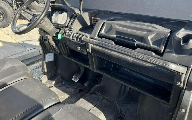 2017 Can-Am® Defender XT™ HD10 Mossy Oak Break-up Country Camo