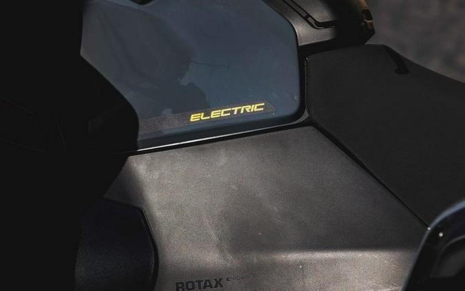 2026 Can-Am® Outlander Electric