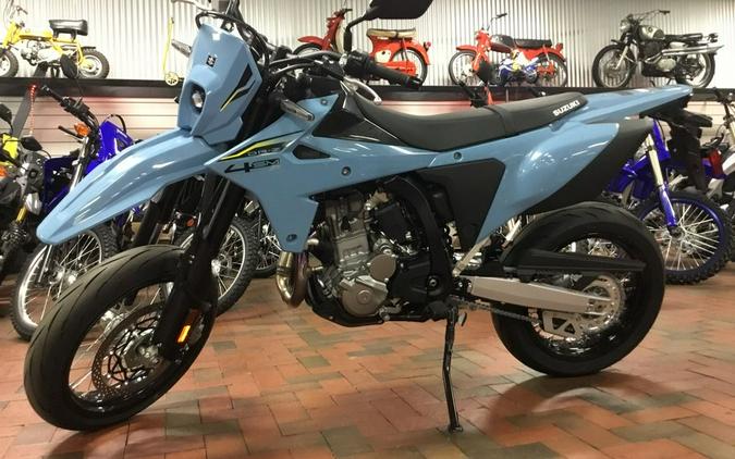 2025 Suzuki DR-Z4SM