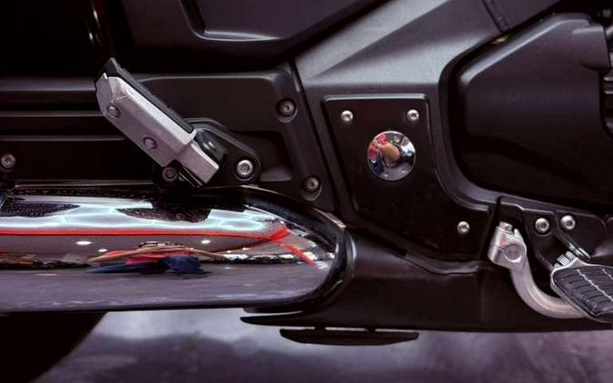 2014 Honda Gold Wing® Valkyrie®