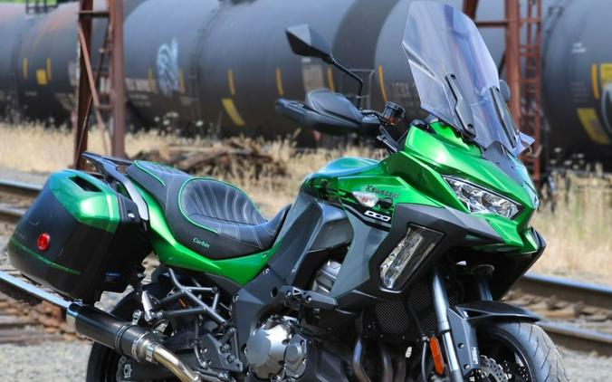 2020 Kawasaki Versys® 1000 SE LT+