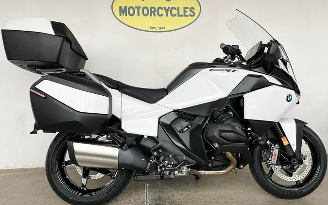 2026 BMW R1300RT