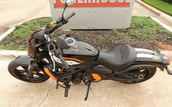 2022 Kawasaki Vulcan S Cafe
