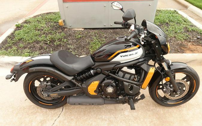 2022 Kawasaki Vulcan S Cafe