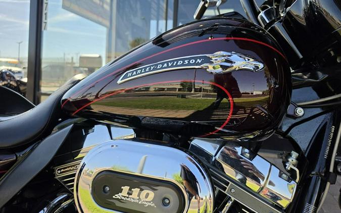 2011 Harley-Davidson Street Glide FLHXSE2 - CVO
