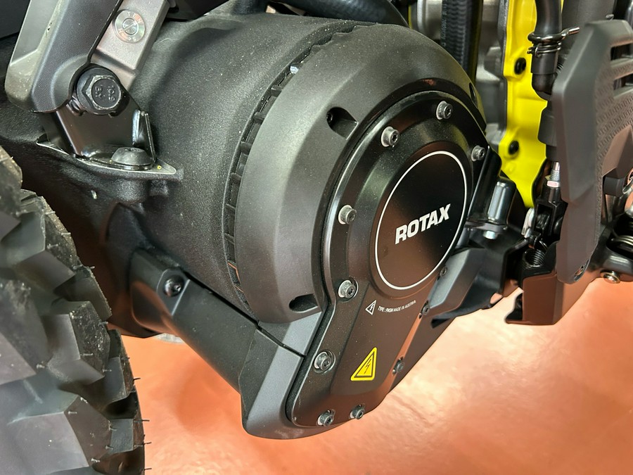 2025 Can-Am Origin Base