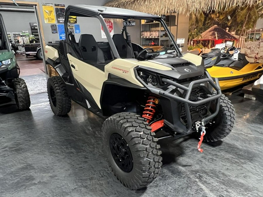 2023 Can-Am® Commander XT-P