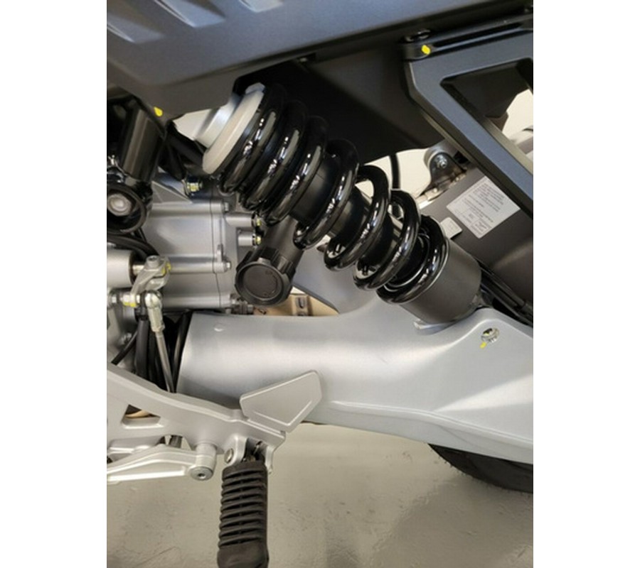 2024 Moto Guzzi Stelvio PFF Rider Assistance Solution