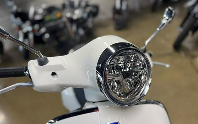 2025 Vespa GTS 310 Super
