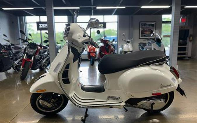 2025 Vespa GTS 310 Super