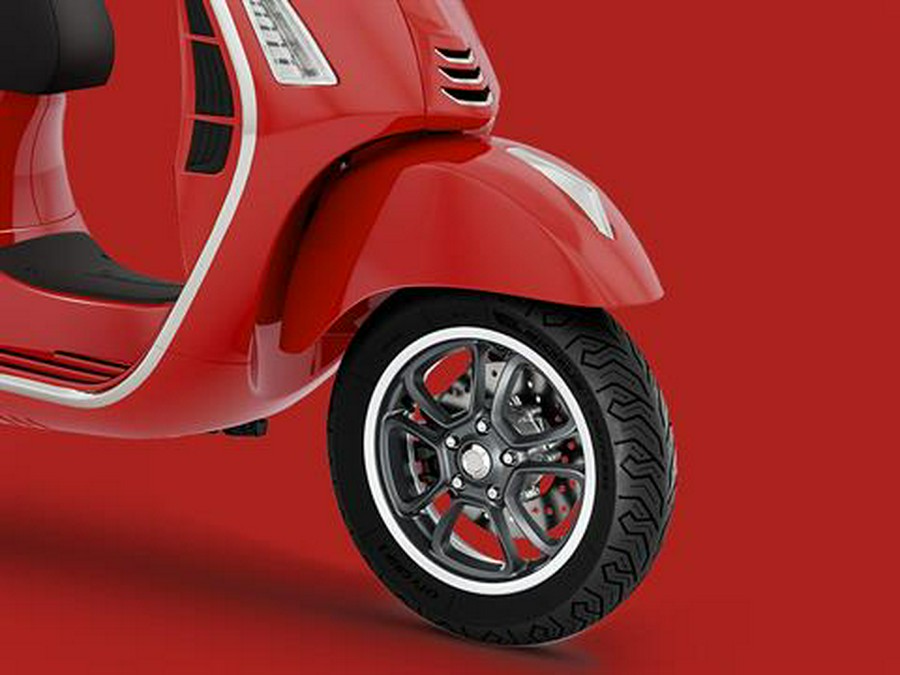 2025 Vespa GTS 310 Super