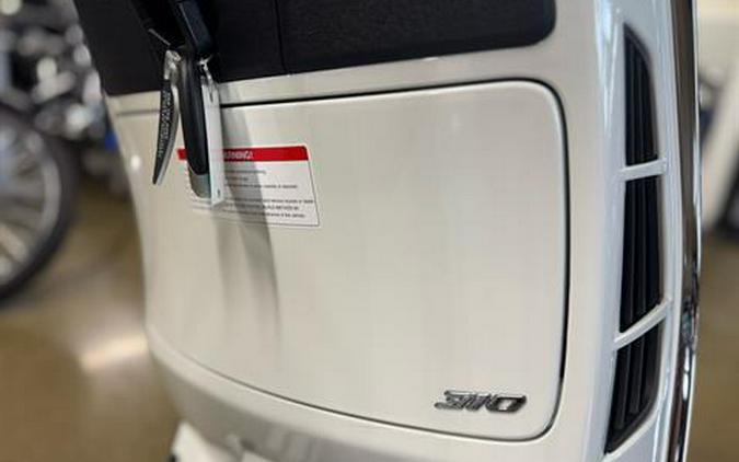 2025 Vespa GTS 310 Super