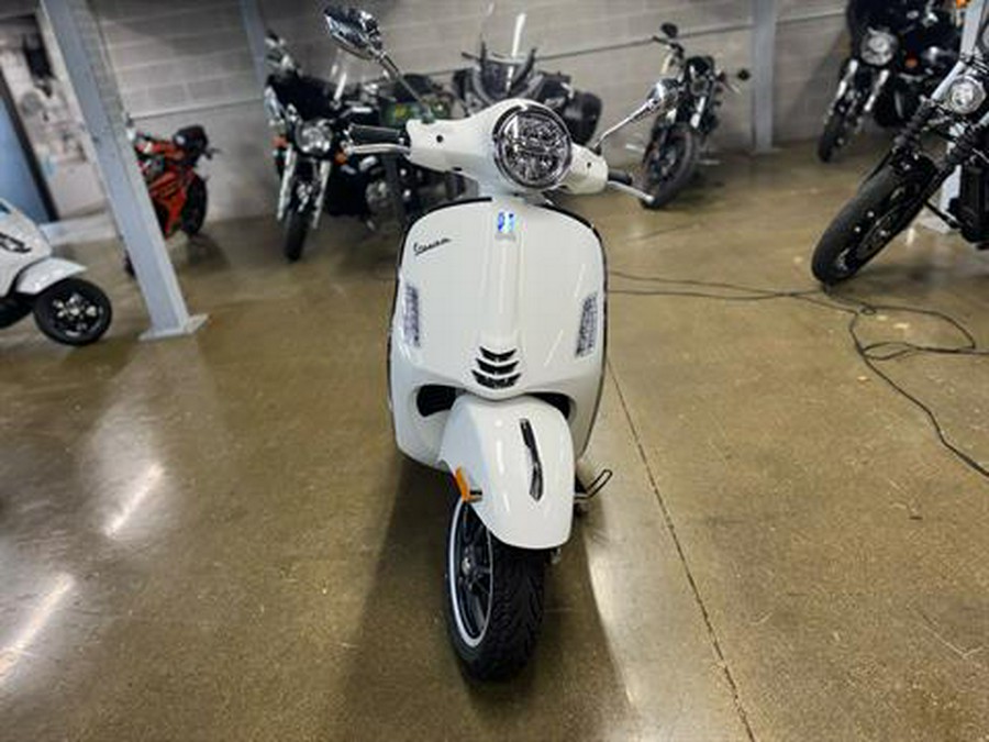 2025 Vespa GTS 310 Super