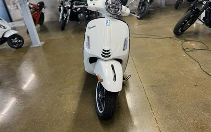 2025 Vespa GTS 310 Super