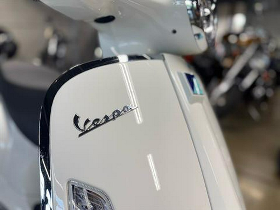 2025 Vespa GTS 310 Super