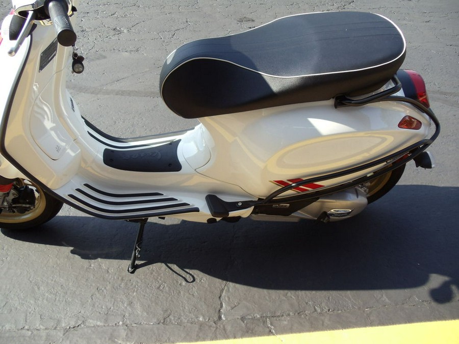 2022 Vespa Sprint 150 Racing Sixties