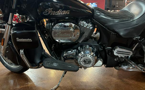 2022 Indian Motorcycle ROADMASTER, BLACK METALLIC, 49ST Base