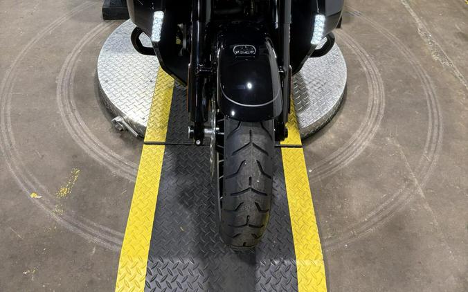 2026 Harley-Davidson® Street Glide 3 Limited Vivid Black Black Trim