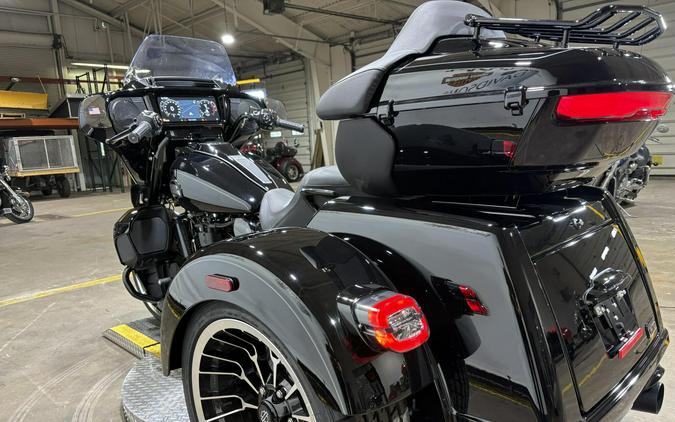 2026 Harley-Davidson® Street Glide 3 Limited Vivid Black Black Trim