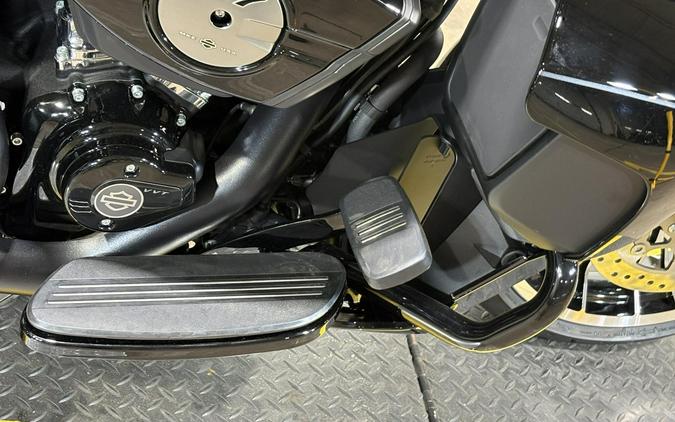 2026 Harley-Davidson® Street Glide 3 Limited Vivid Black Black Trim