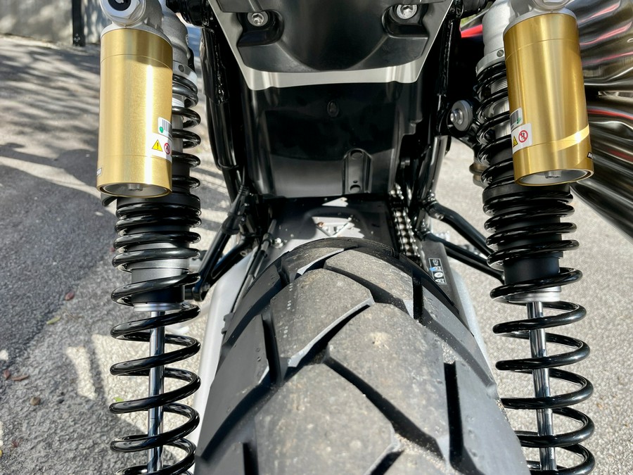 2025 Triumph Scrambler 1200 XE
