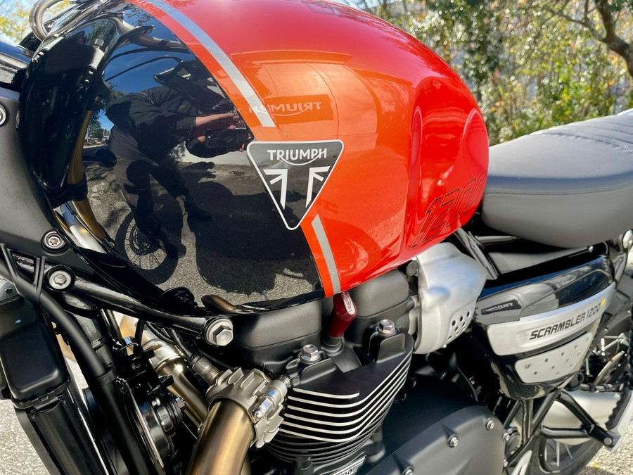2025 Triumph Scrambler 1200 XE