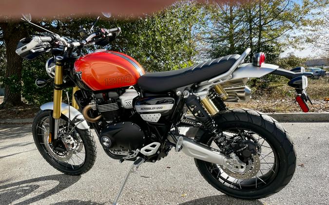 2025 Triumph Scrambler 1200 XE