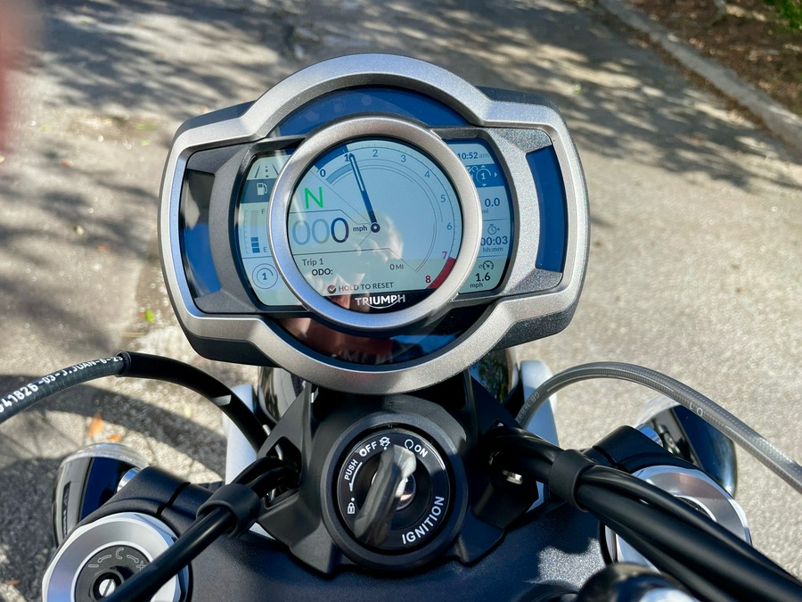 2025 Triumph Scrambler 1200 XE