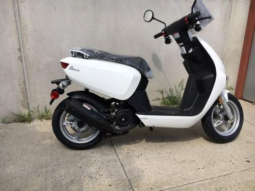 2023 GENUINE SCOOTERS BRIO 50I