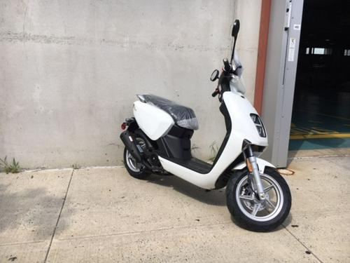 2023 GENUINE SCOOTERS BRIO 50I