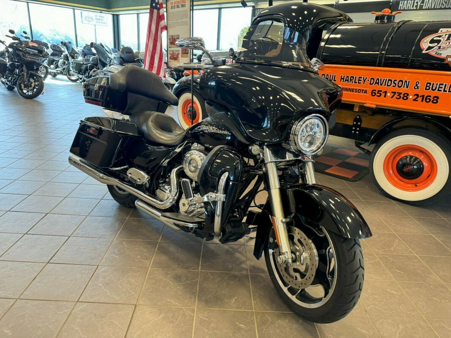 USED 2013 HARLEY-DAVIDSON STREET GLIDE FLHX FOR SALE NEAR ST PAUL, MN