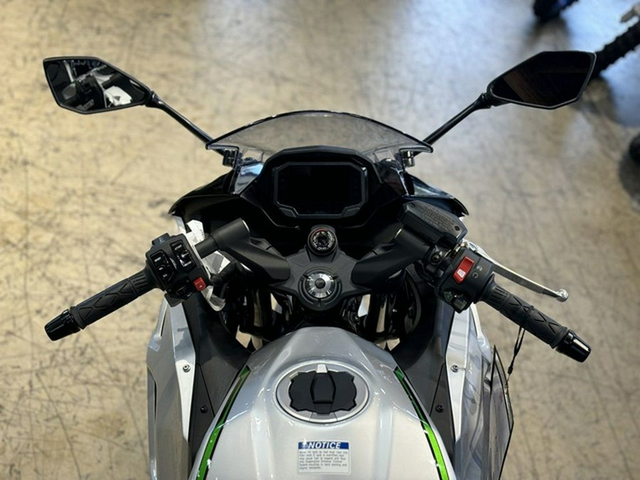 2024 Kawasaki Ninja 7 Hybrid ABS