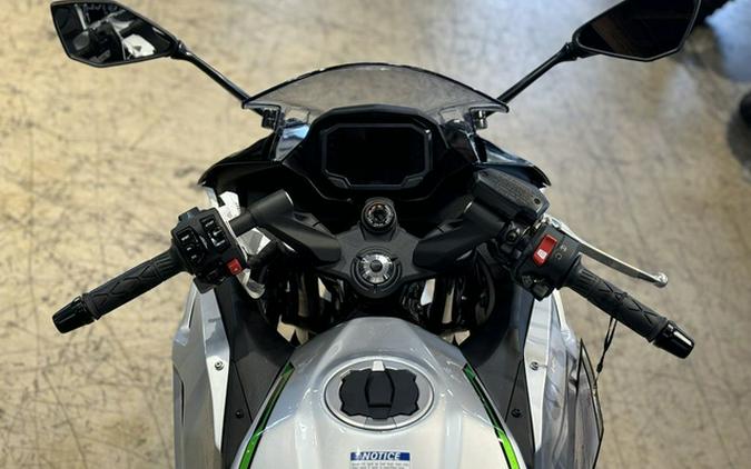 2024 Kawasaki Ninja 7 Hybrid ABS