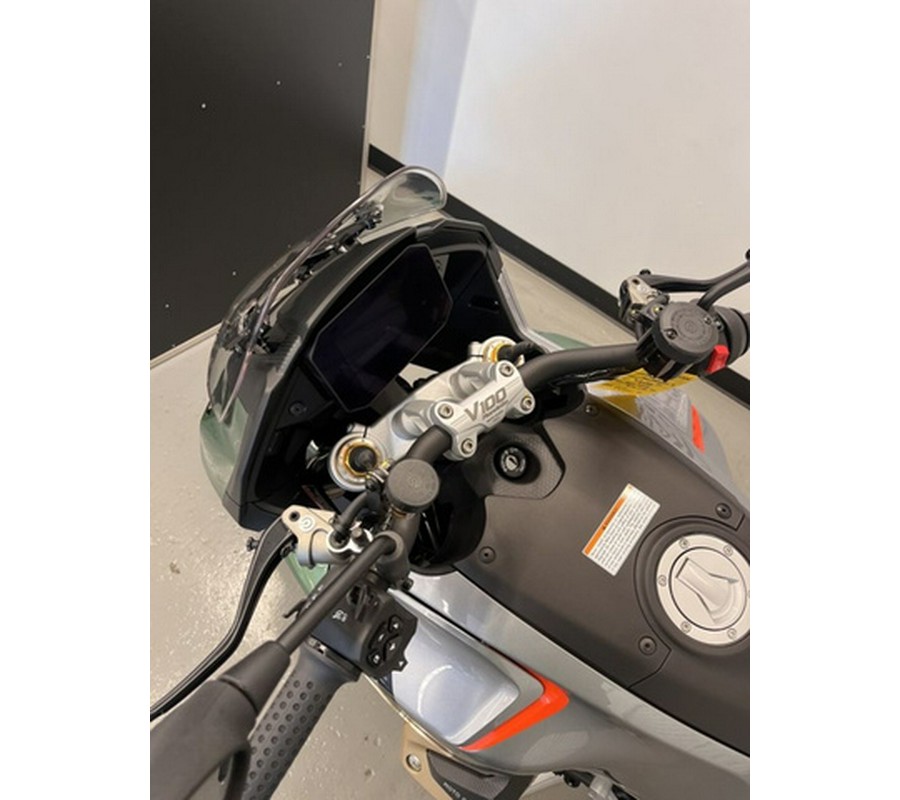 2024 Moto Guzzi V100 Mandello S