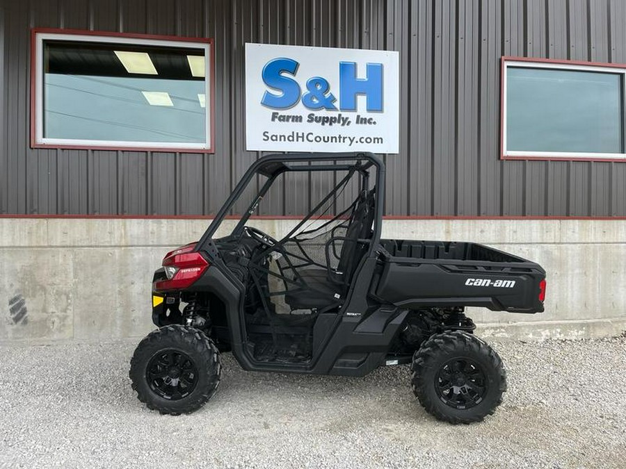 2025 Can-Am® Defender DPS HD10